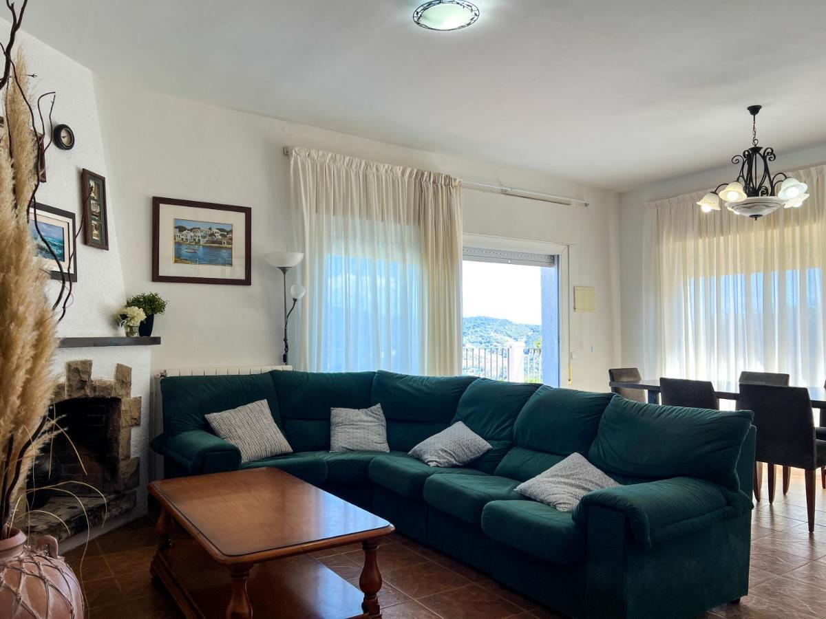 Вілла Vivalidays Casa Ricardo Sant Cebria de Vallalta Екстер'єр фото