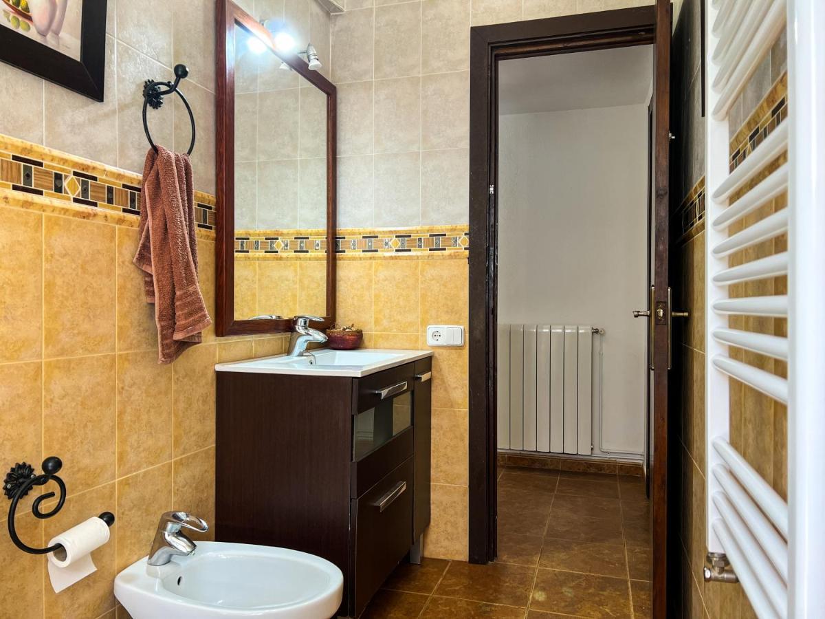 Вілла Vivalidays Casa Ricardo Sant Cebria de Vallalta Екстер'єр фото
